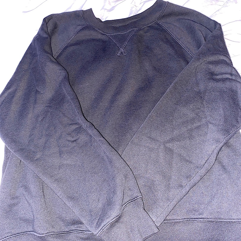Black Old Navy Women’s Crewneck Sweatshirt